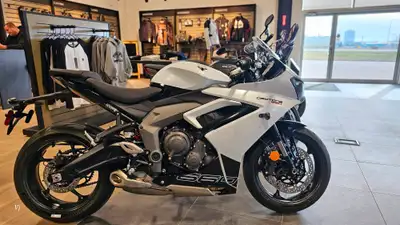 GAME ONOffering the perfect blend of performance, agility, and pure exhilaration — the Daytona 660 i...