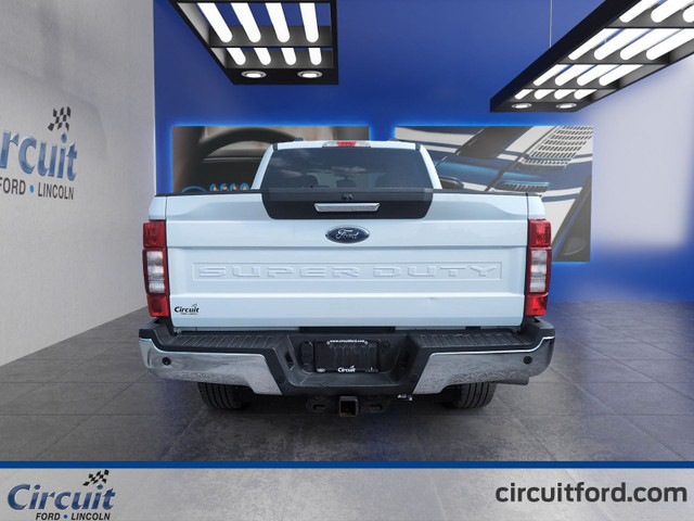 Ford Super Duty F-250 SRW XLT cabine 6 places 4RM caisse de 6,75 in Cars & Trucks in City of Montréal - Image 4