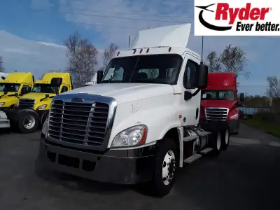 Ryder Stock ID: 684774 Transmission Type/Speed: Auto 13 Engine: DIESEL DD15 GHG'17 475/1650 Horse Po...