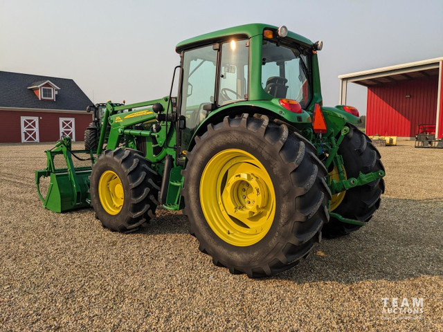 2011 John Deere MFWD Loader Tractor 6430 Premium in Farming Equipment in Edmonton - Image 4