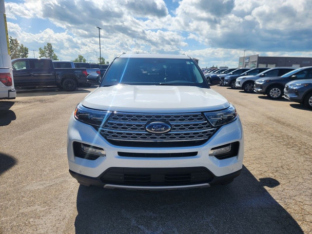 Ford Explorer Limited 2022 in Cars & Trucks in Saskatoon - Image 2