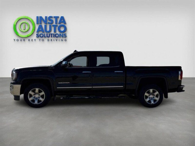 2018 GMC Sierra 1500 SLT Crew Cab 4x4 5.3L in Cars & Trucks in St. Albert - Image 3