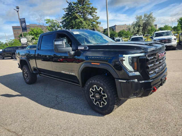 2025 GMC Sierra 2500HD AT4X in Cars & Trucks in Mississauga / Peel Region - Image 3