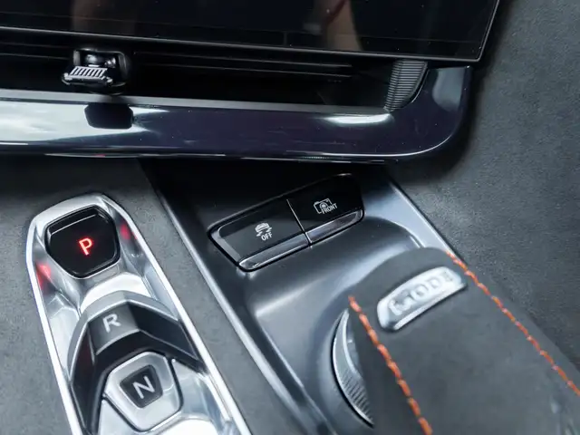 2025 Chevrolet Corvette E-RAY 3LZ- Performance Exhaust in Cars & Trucks in Markham / York Region - Image 34
