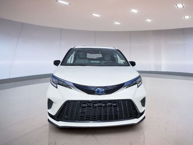 Toyota Sienna XSE 2022 in Cars & Trucks in Medicine Hat - Image 3