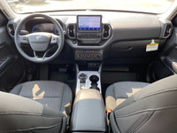 CLEAN CARFAX ONE OWNER, Heated Front Seats, Back up Camera, NAVIGATION, Leather Wrapped Steering Whe... (image 9)