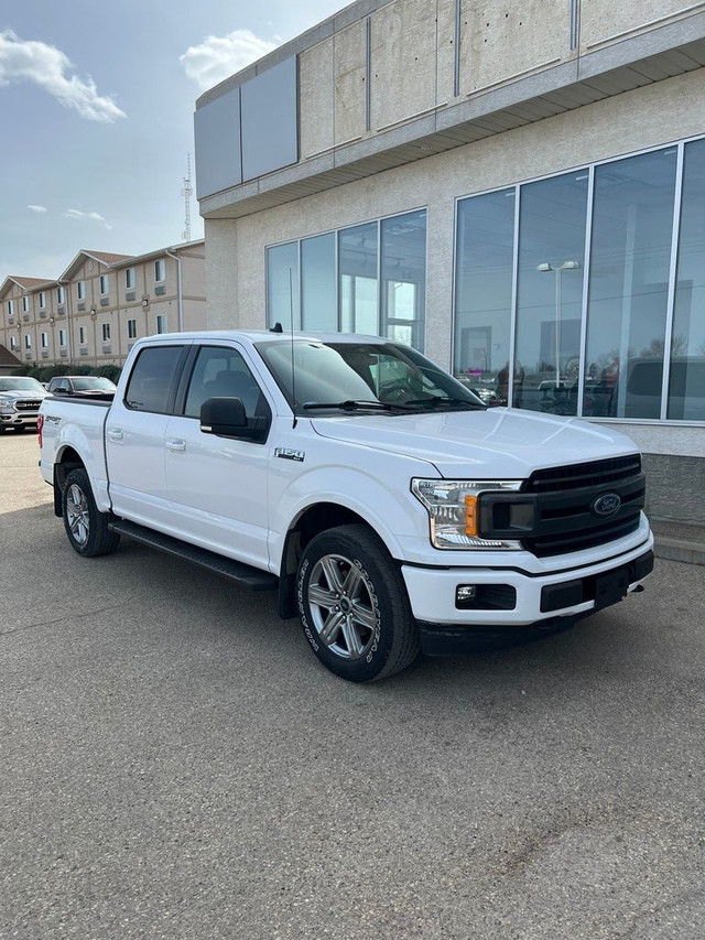  2019 Ford F-150 XLT 302A LUXURY PACKAGE | HEATED SEATS | REMOTE in Cars & Trucks in Moose Jaw