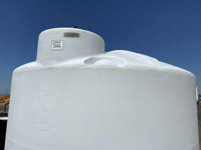 2024 Norwesco 41931 Water Tank in Farming Equipment in Edmonton - Image 3