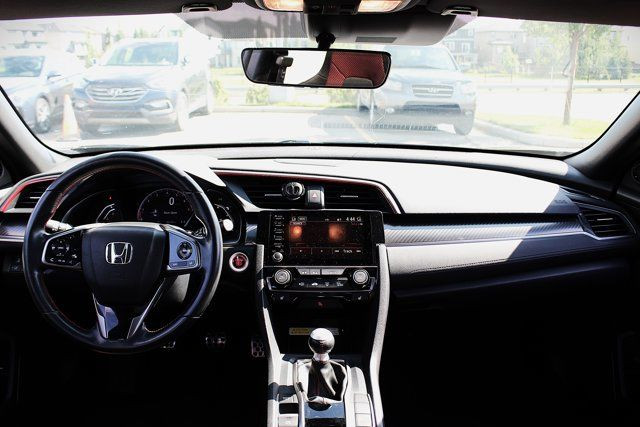2020 Honda Civic Si Sedan in Cars & Trucks in Calgary - Image 2