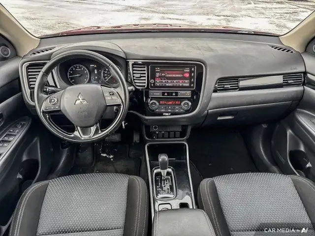 2019 Mitsubishi Outlander Essential | Bluetooth | Siege Chauffan in Cars & Trucks in Laval / North Shore - Image 30