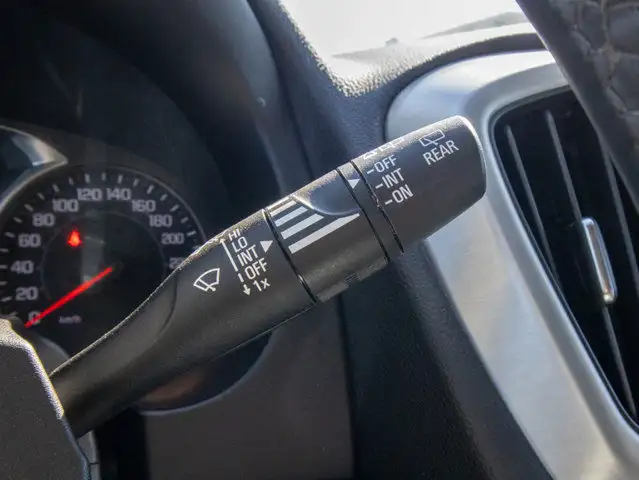 2024 GMC Terrain SLT - Lane Keeping Assist in Cars & Trucks in Belleville - Image 23