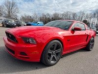Engine: 5.0L V8 DOHC 32V L/100Km City: 13.8 L/100Km Hwy: 7.9 Safety Equipment ABS And Driveline Trac... (image 6)