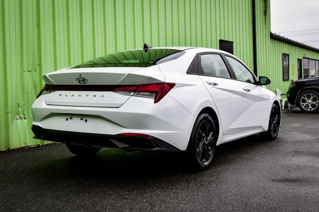 2021 Hyundai Elantra Preferred IVT • HEATED SEATS • APPLE CARPLA in Cars & Trucks in Cornwall - Image 3