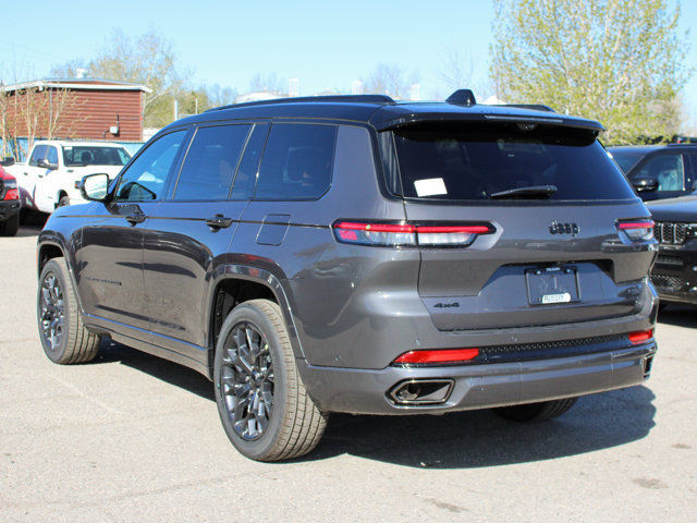 2025 Jeep Grand Cherokee L Summit Reserve in Cars & Trucks in Calgary - Image 2