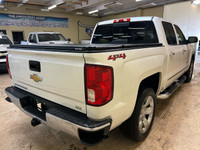 Anti-Lock Brakes;Driver Air Bag;Fog Lights;Passenger Air Bag;Security System;Side Air Bag;Traction C... (image 4)