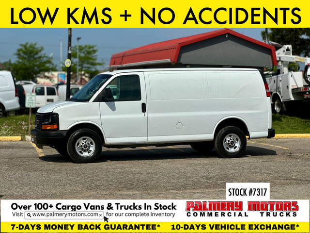 2014 GMC Savana 2500 + Divider in Cars & Trucks in Mississauga / Peel Region