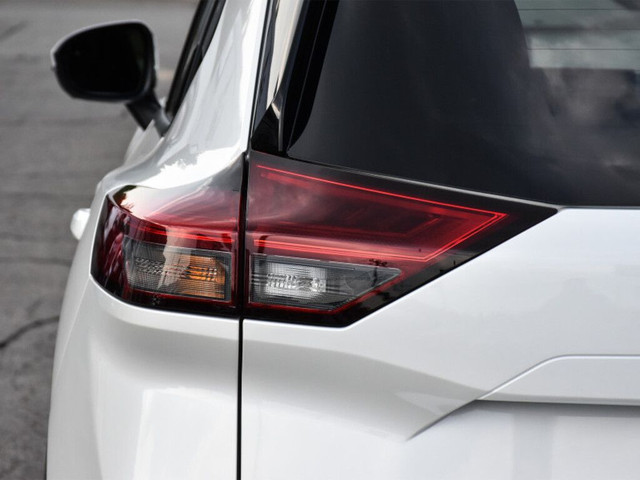 2024 Nissan Rogue Platinum AWD-Leather| Roof| Heads Up Display|  in Cars & Trucks in Kitchener / Waterloo - Image 3