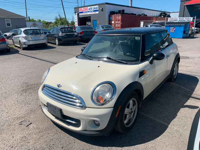 2011 MINI Cooper Hardtop  in Cars & Trucks in Ottawa