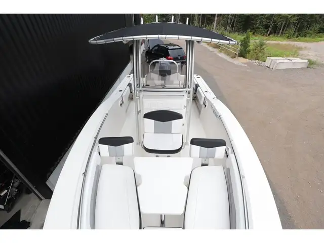 2020 Robalo R202 Explorer in Powerboats & Motorboats in Québec City - Image 27