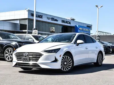 2022 Hyundai Sonata Hybrid Luxury, Efficiency & Style! Stand Out in Sophistication This stunning 202...