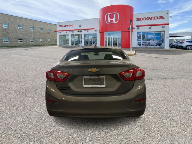 2017 Chevrolet Cruze LT Auto LOW KM'S! NICELY EQUIPPED! in Cars & Trucks in Lethbridge - Image 4