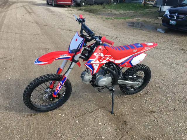 2023 BRAND NEW APOLLO RFZ 125 DIRT BIKE / SUMMER CLEARANCE SALE  in Other in Brandon - Image 4