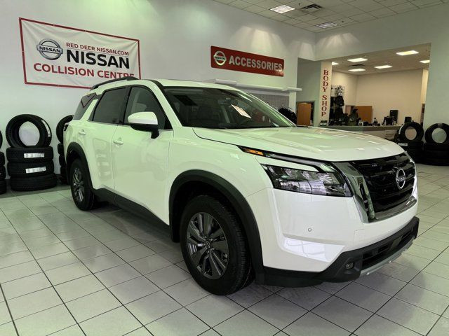 2024 Nissan Pathfinder SV/TOW PACKAGE/HEATED SEATS/REMOTE START in Cars & Trucks in Red Deer - Image 2