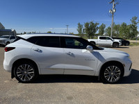 Our 2021 Chevrolet Blazer Premier AWD is a bold machine that blends beauty and brawn in White! Motiv... (image 5)