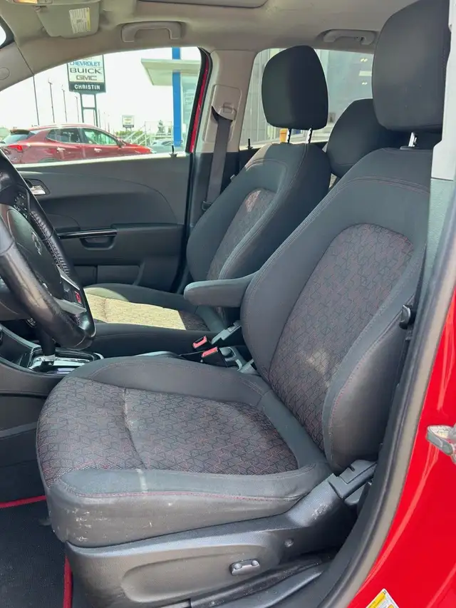 2018 Chevrolet Sonic RS TURBO SPORT SUNROOF MAG JUPES FOG APPLE  in Cars & Trucks in City of Montréal - Image 9