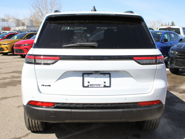 2024 Jeep Grand Cherokee ALTITUDE in Cars & Trucks in Calgary - Image 3