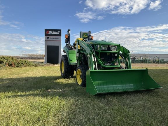 2019 John Deere 2038R in Farming Equipment in Prince Albert - Image 3