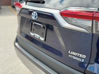 2022 TOYOTA RAV4 LIMITED AWD No Accident Drive in comfort and confidence with this No Accident AWD 2... (image 9)