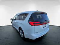 Experience the 2024 Chrysler Pacifica Touring-L, a refined combination of power and elegance, dresse... (image 9)