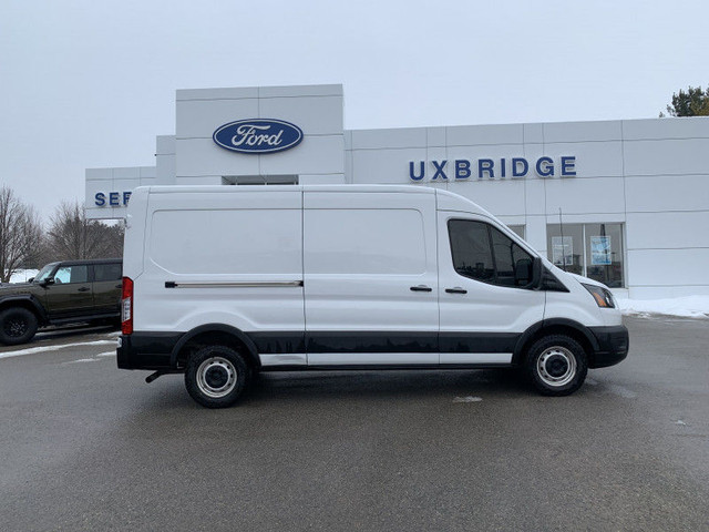 2022 Ford Transit 250 148 WB - Medium Roof - Awesome lightly use in Cars & Trucks in Kawartha Lakes - Image 4
