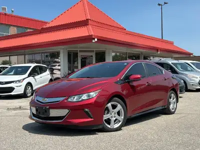 ACCIDENT FREE ! CARFAX VERIFIED ! ! LOW KM'. Loaded with Bluetooth, Zennon Headlamps, Backup Camera,...