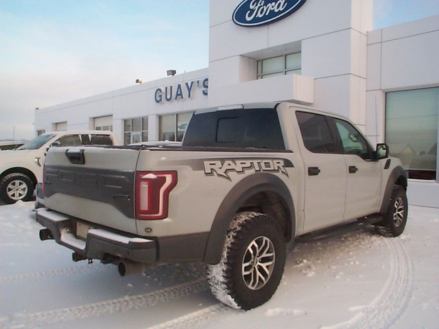 2017 Ford F 150 Raptor 4x4 Crew - Avalanche Grey in Cars & Trucks in Timmins - Image 3