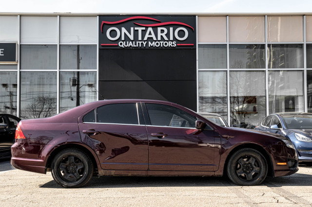 2011 Ford Fusion 4dr Sdn I4 SE FWD in Cars & Trucks in City of Toronto - Image 3