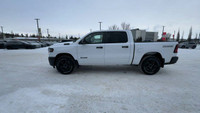 This 2025 RAM 1500 TRADESMAN CREW CAB 4X4 has the following options Cloth Bench Seat, Remote Start S... (image 5)