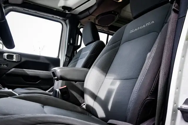 2020 Jeep Wrangler Unlimited Sahara • HEATED SEATS/STEERING • NA in Cars & Trucks in Kingston - Image 33