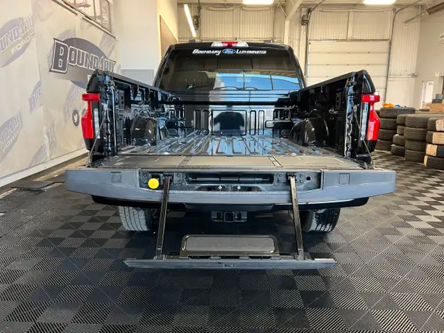 2025 Ford F-150 Lightning FLASH | MAX TRAILER TOW PKG | BLUECRUI in Cars & Trucks in Lloydminster - Image 13