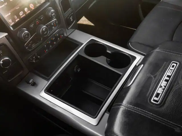 2015 Ram 3500 Longhorn Limited 6.7L in Cars & Trucks in Strathcona County - Image 27