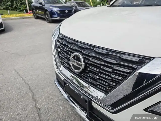 2021 Nissan Rogue Platinum in Cars & Trucks in Ottawa - Image 14