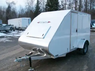Remorque motoneige neuve ALUMINIUM FABRICATION CANADIENNE 66'' x 12' V-nose 1 essieux 3500lb. verin...