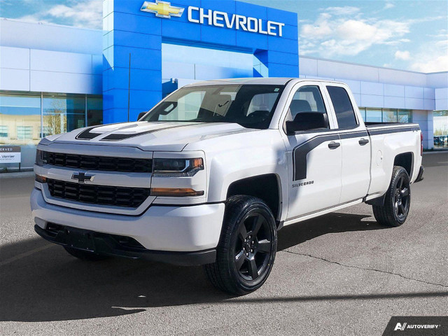 2018 Chevrolet Silverado 1500 Custom "2-year Maintenance Free!" in Cars & Trucks in Winnipeg