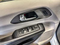 This one owner 2022 Chrysler Pacifica Touring L AWD has the 3.6L V6 engine, a 9 speed automatic tran... (image 7)