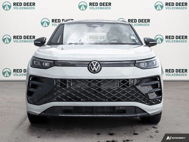 2025 Volkswagen Tiguan Comfortline R-Line Black Edition in Cars & Trucks in Red Deer - Image 2