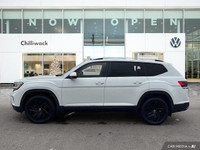 This Volkswagen Atlas delivers a Regular Unleaded V-6 3.6 L/220 engine powering this Automatic trans... (image 1)