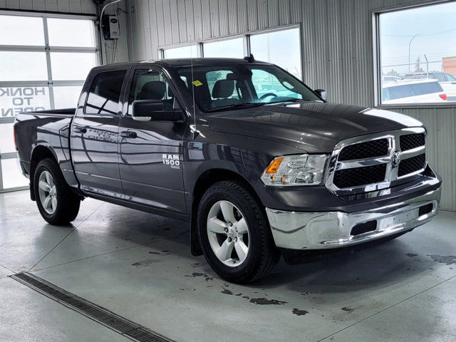 2022 Ram 1500 Classic SLT 4X4 | HEATED SEATS | BLUETOOTH | SIX in Cars & Trucks in Regina - Image 2