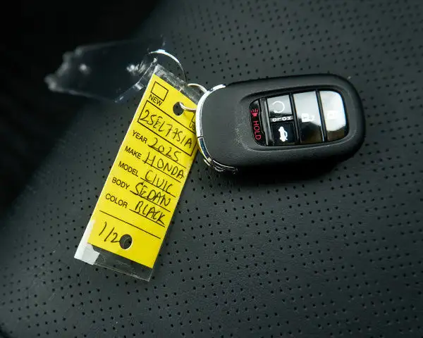 2025 Honda Civic Sedan Hybrid Sport Touring | Sunroof in Cars & Trucks in Edmonton - Image 26