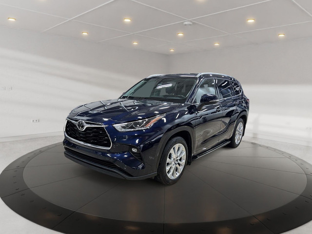 2021 Toyota Highlander LIMITED + CUIR + TOIT PANORAMIQUE VEHICUL in Cars & Trucks in Longueuil / South Shore